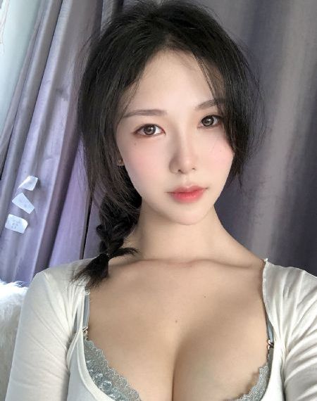 一个女王的少女时代